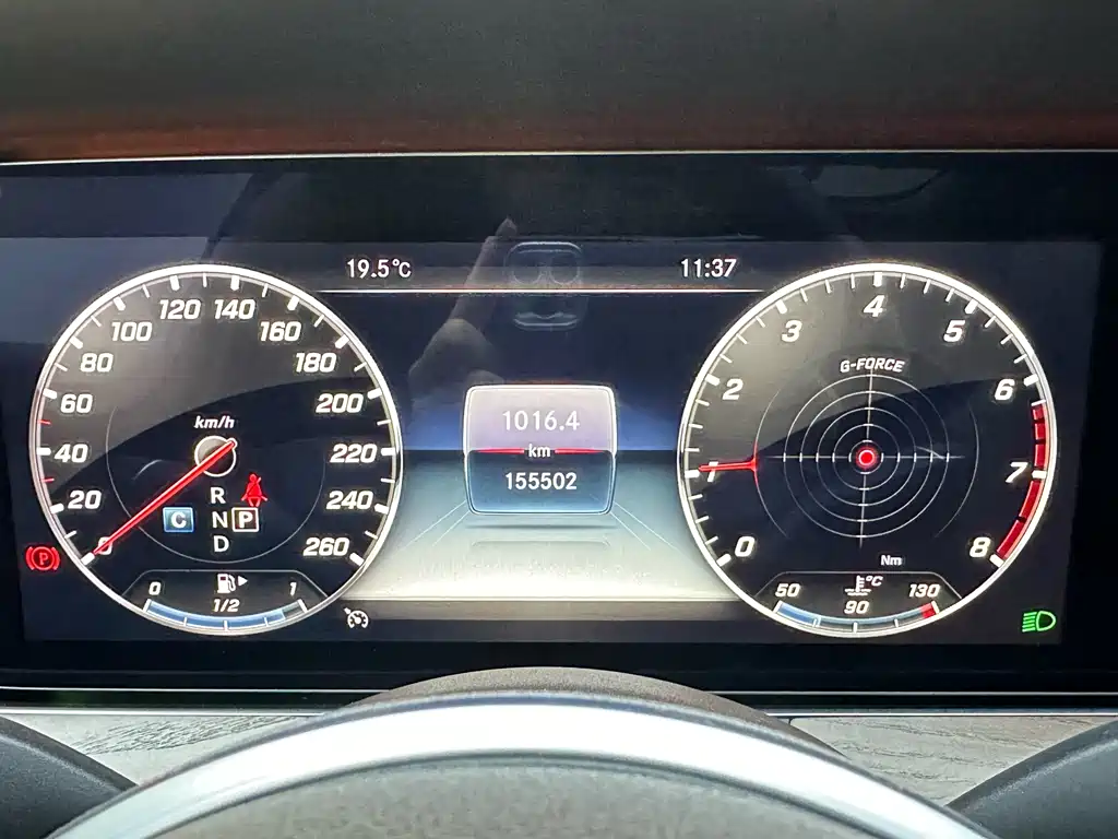 Mercedes-Benz E-Class 2020 — фото 12