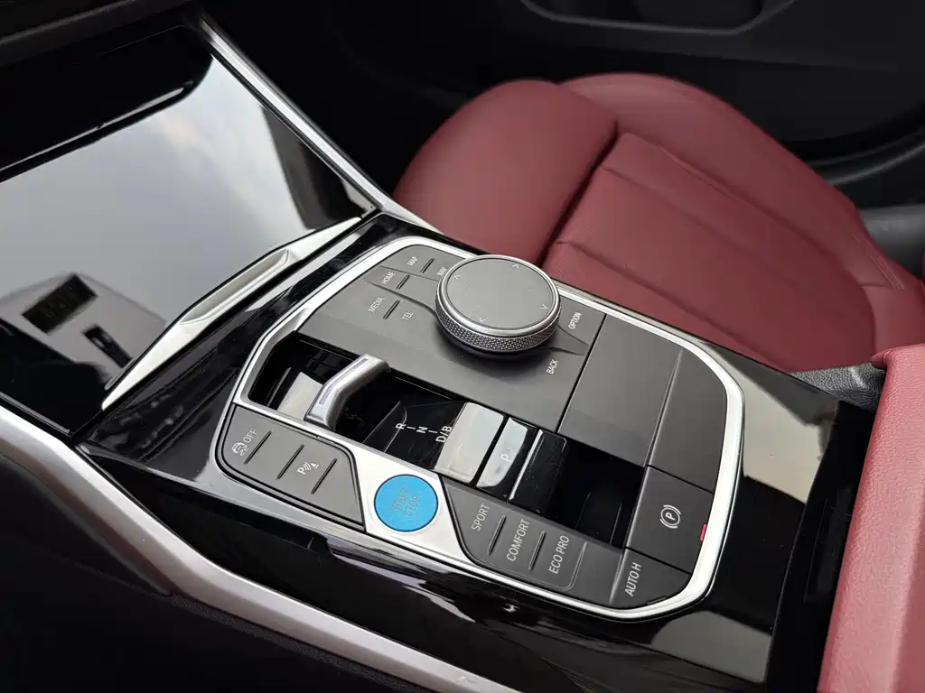 BMW i4 2023 — фото 11