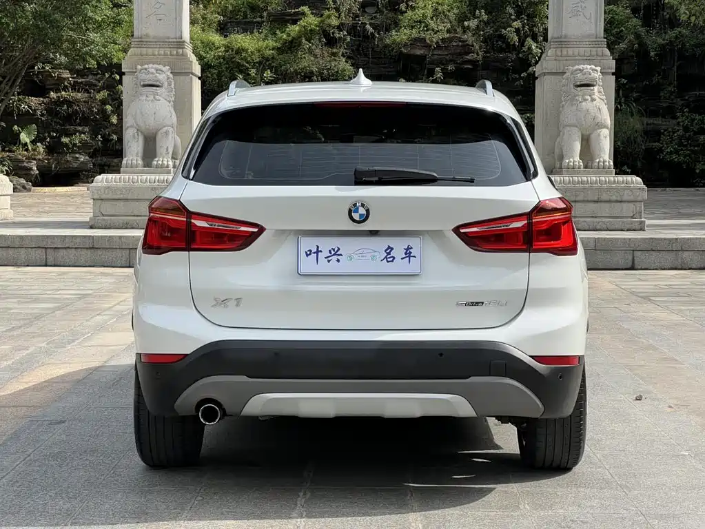 BMW X1 2019 — фото 12