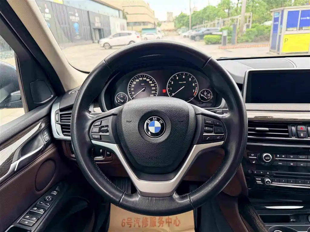 BMW X5 2014 — фото 14