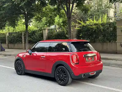MINI MINI 2020