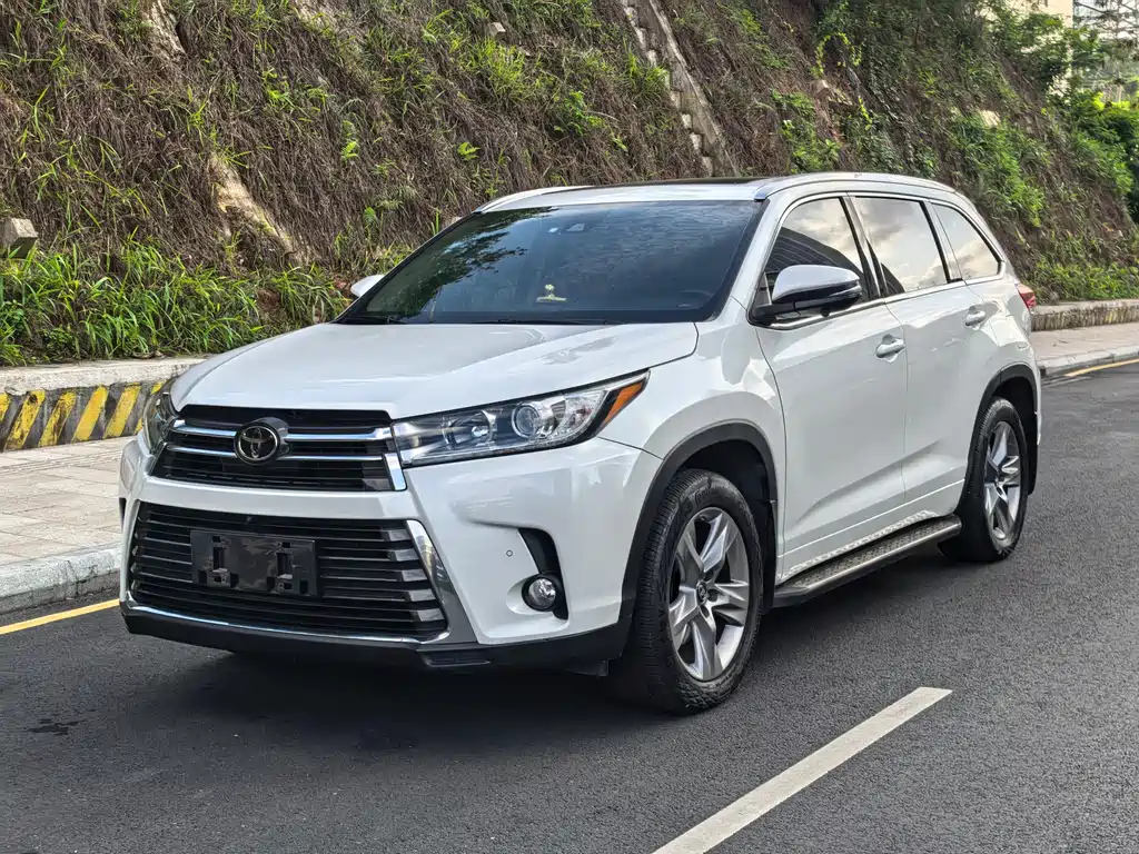 Toyota Highlander 2020