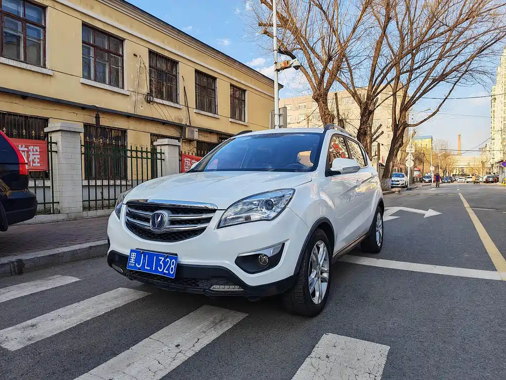 Changan CS35 2016 — фото 1