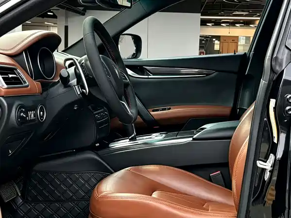 Maserati Ghibli 2014