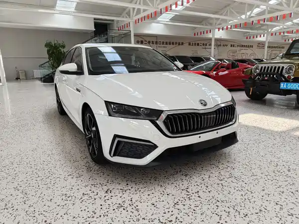 Skoda Octavia 2023