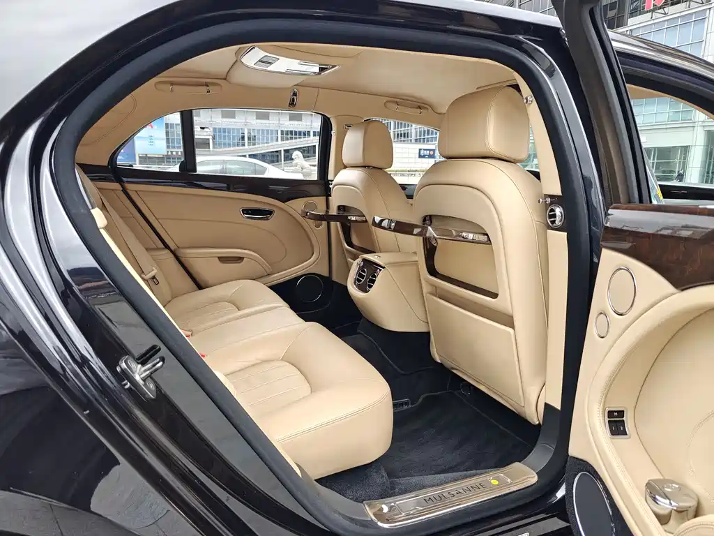 Bentley Mulsanne 2013 — фото 20
