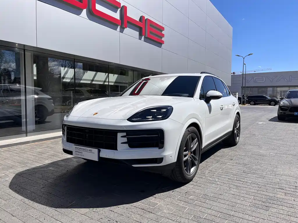 Porsche Cayenne 2024 — фото 1