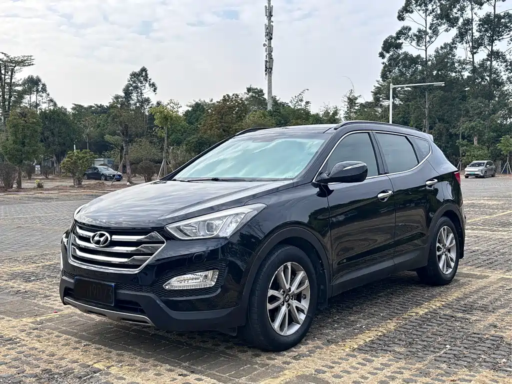 Hyundai Santa Fe 2013 — фото 1