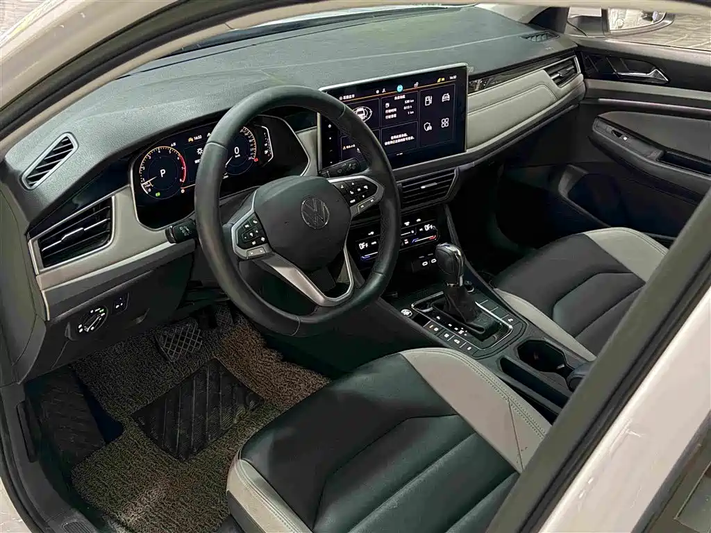 Volkswagen Bora 2023