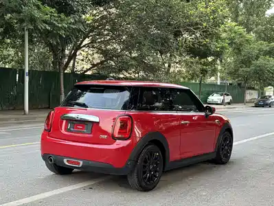 MINI MINI 2020