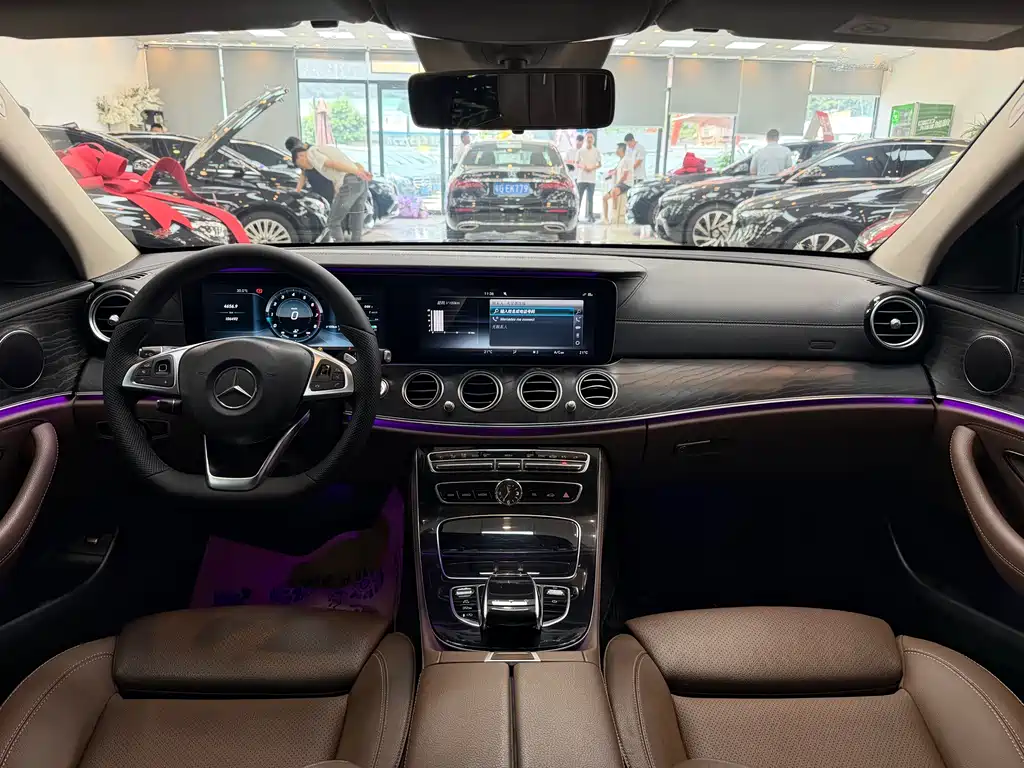 Mercedes-Benz E-Class 2016 — фото 13