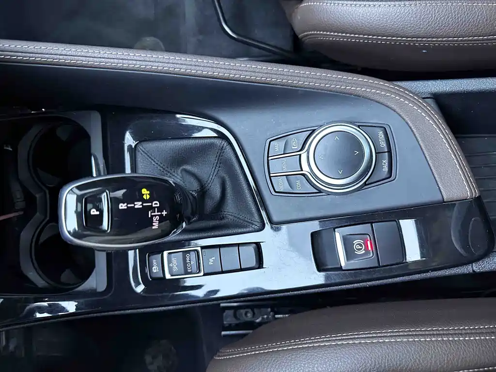 BMW X1 2022 — фото 15