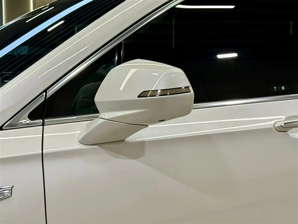 Cadillac XT6 2022 — фото 13