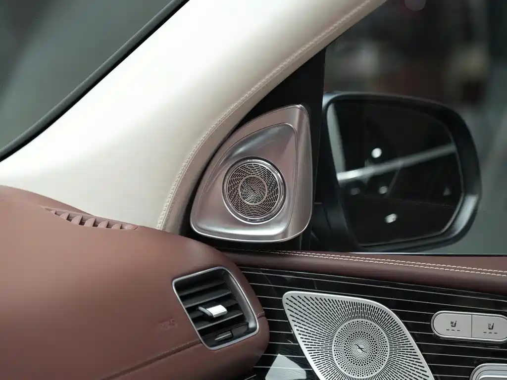 Mercedes-Benz GLS — фото 18