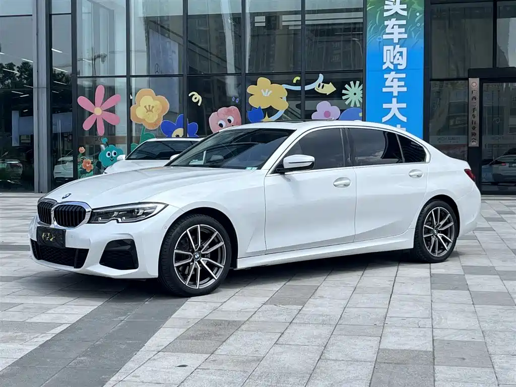 BMW 3 Series 2020 — фото 1