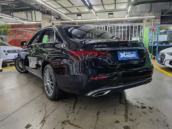 Mercedes-Benz E-Class 2023