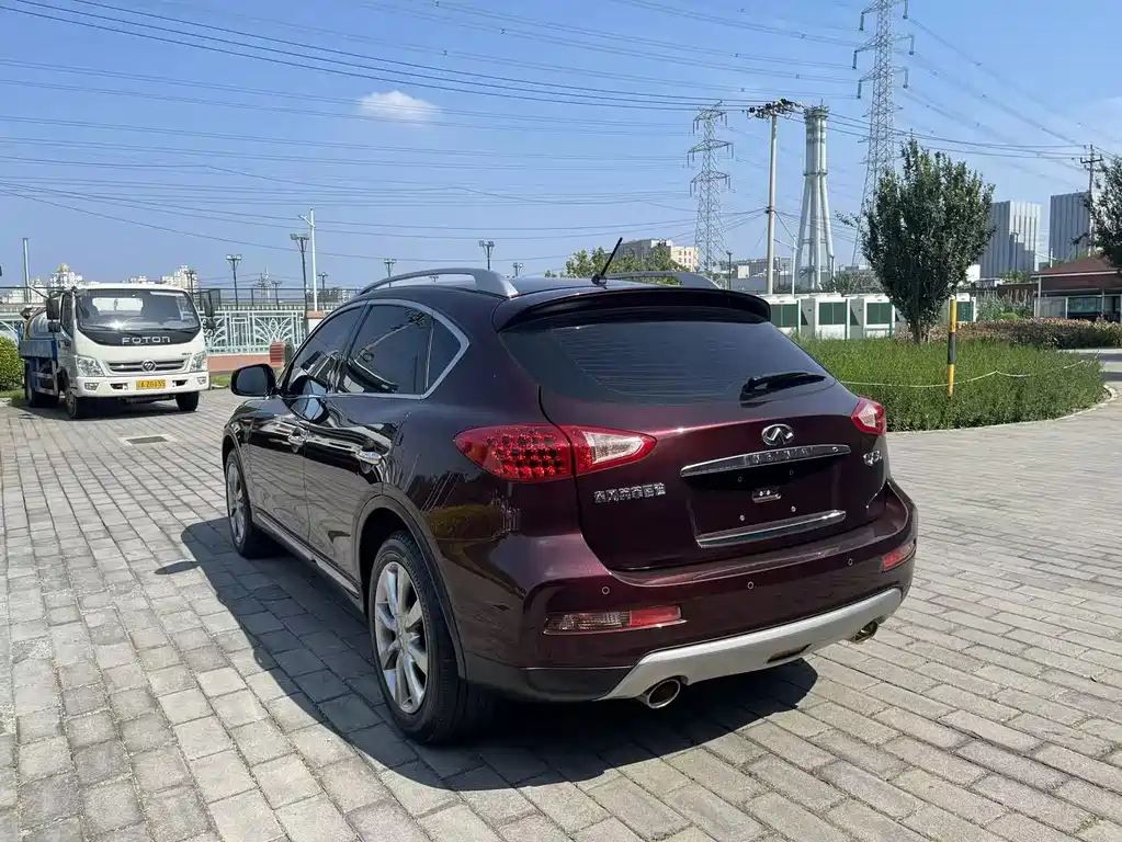 Infiniti QX50 2016