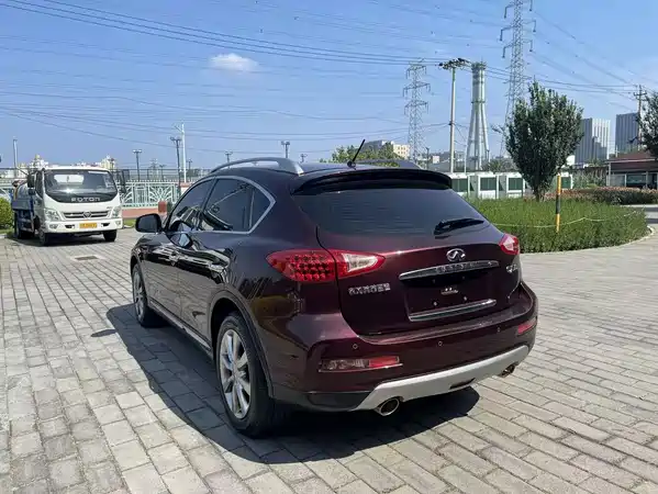 Infiniti QX50 2016