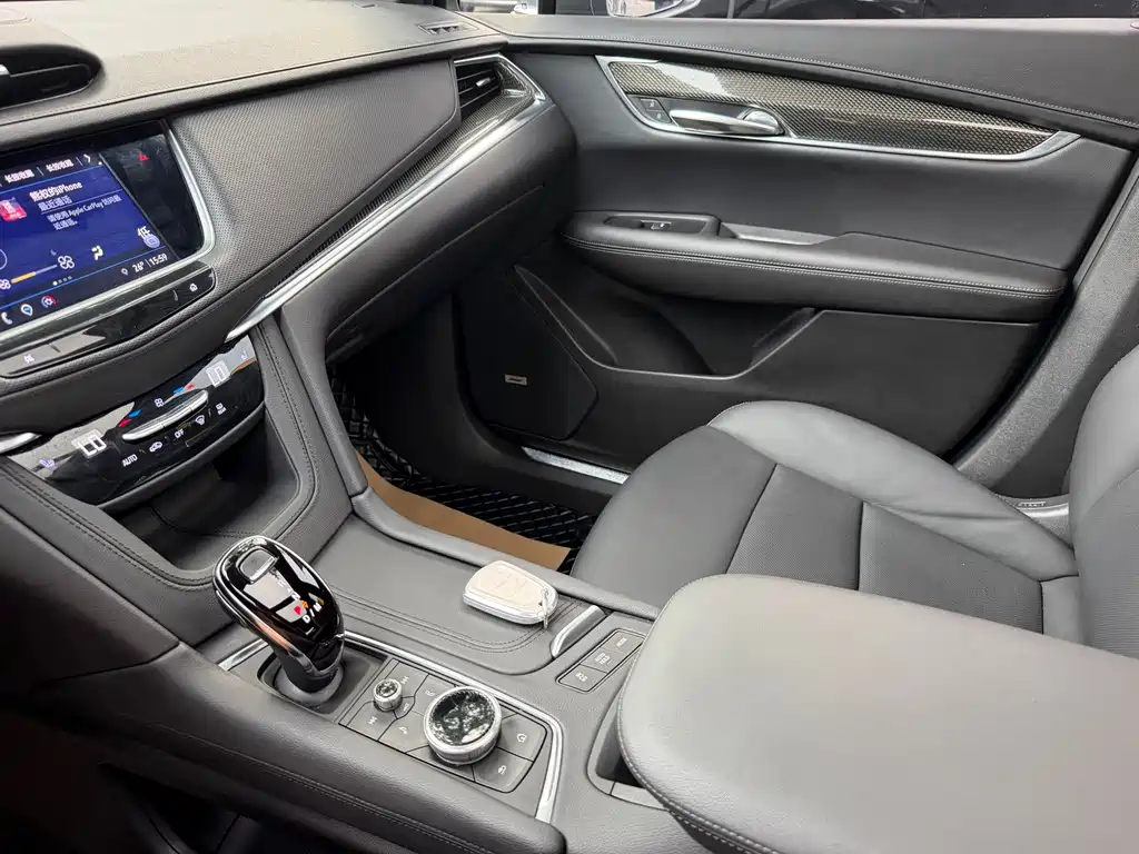 Cadillac XT5 2022 — фото 11