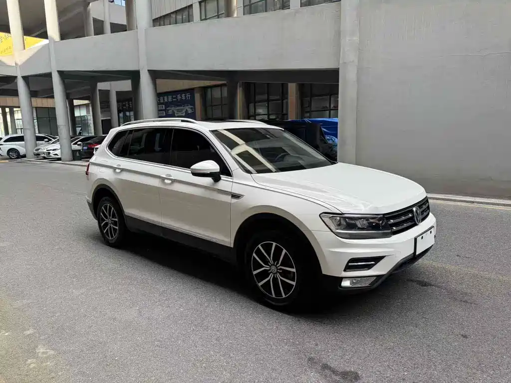 Volkswagen Tiguan L 2019 — фото 3