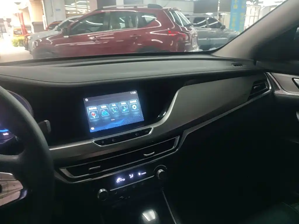 Changan Escape 2018 — фото 10