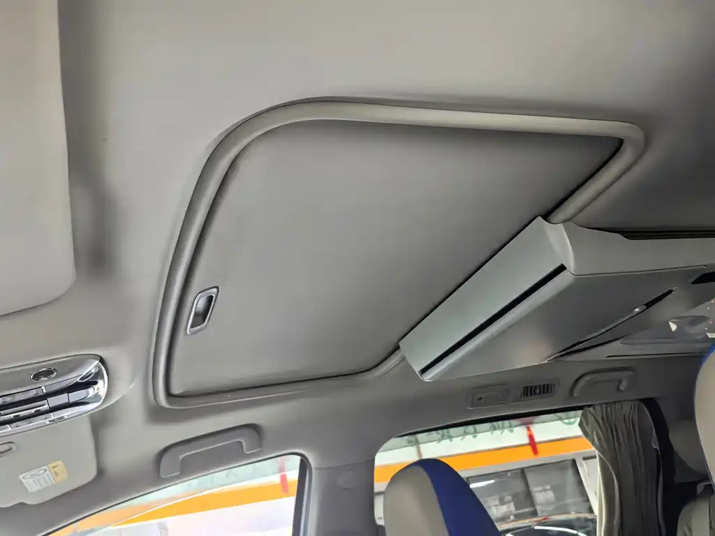 GAC Motor Trumpchi M8 2022 — фото 18