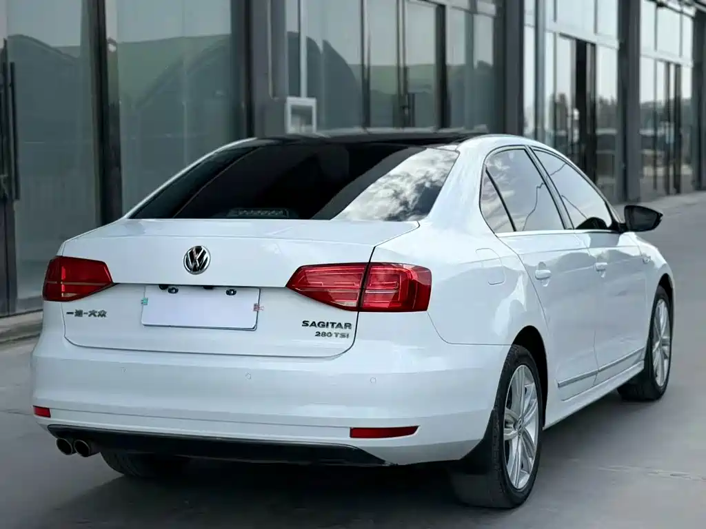 Volkswagen Sagitar 2019