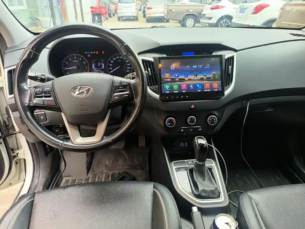 Hyundai ix25 2016 — фото 10
