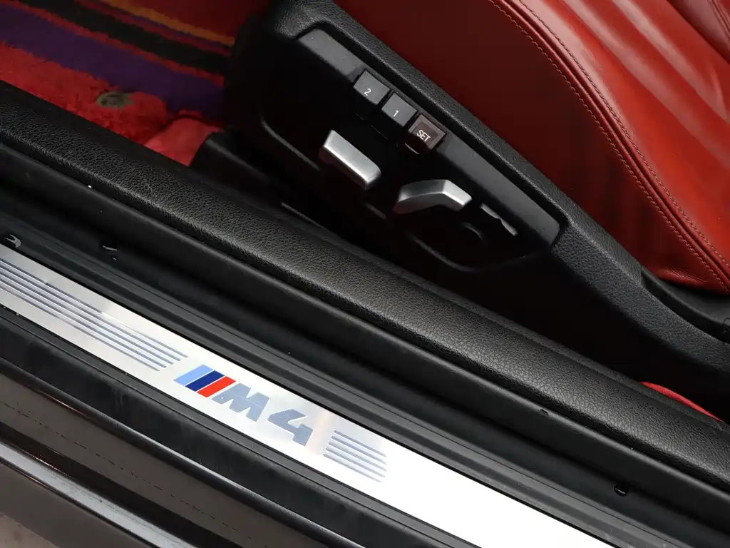 BMW M4 2018 — фото 24