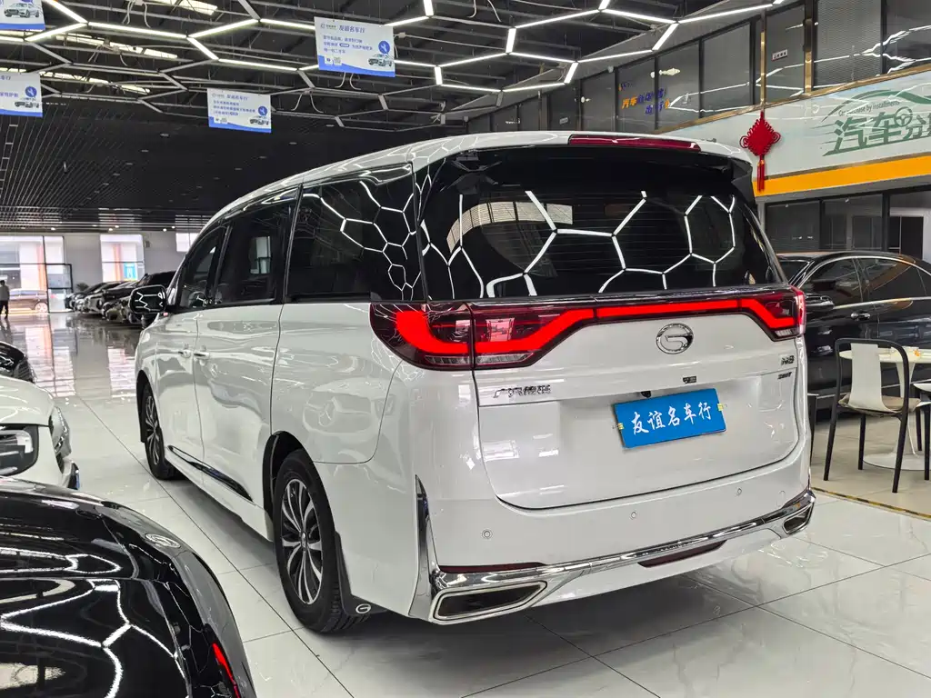 GAC Motor Trumpchi M8 2022 — фото 4