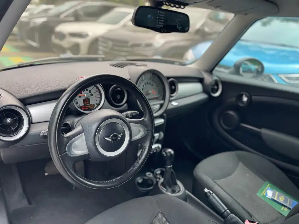 MINI Clubman 2010