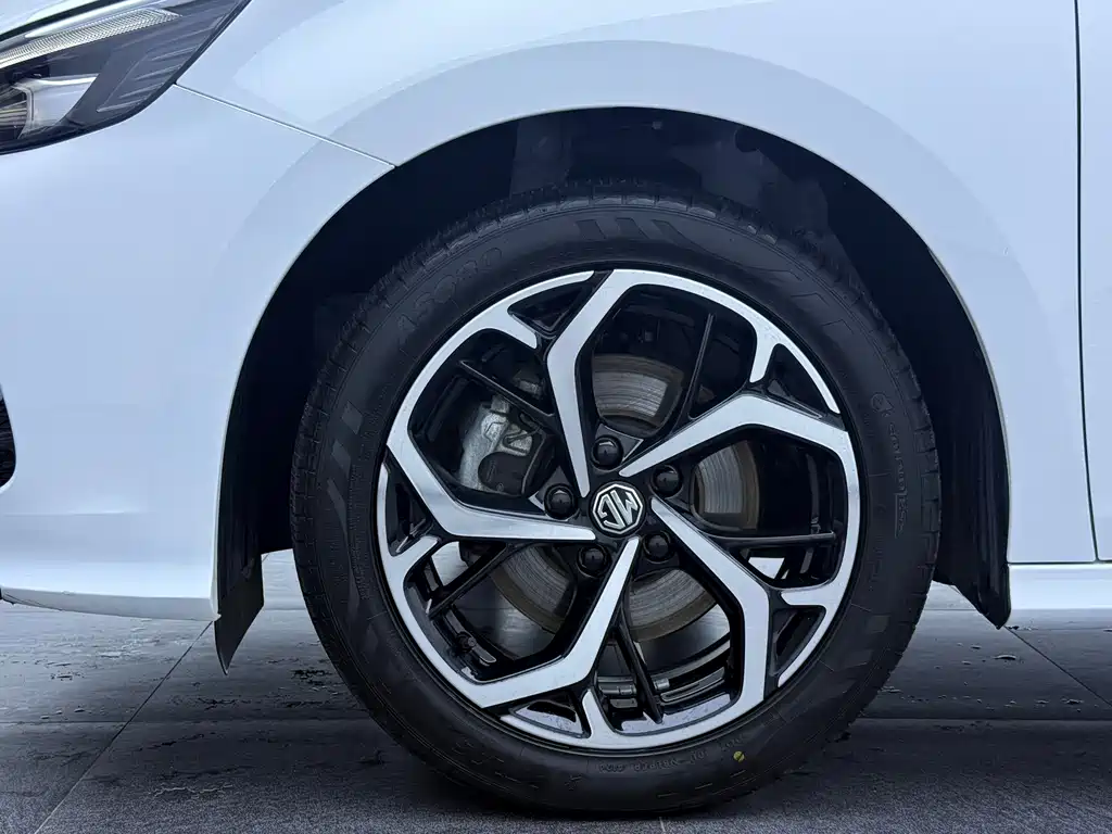MG MG5 2024