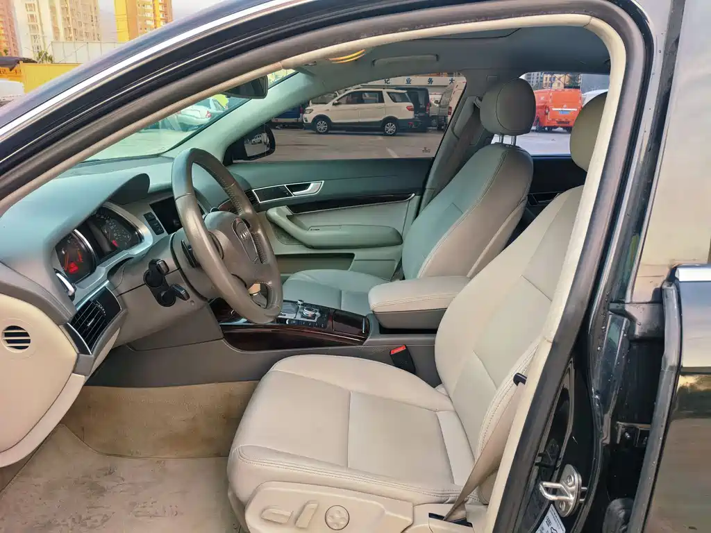 Audi A6L 2010