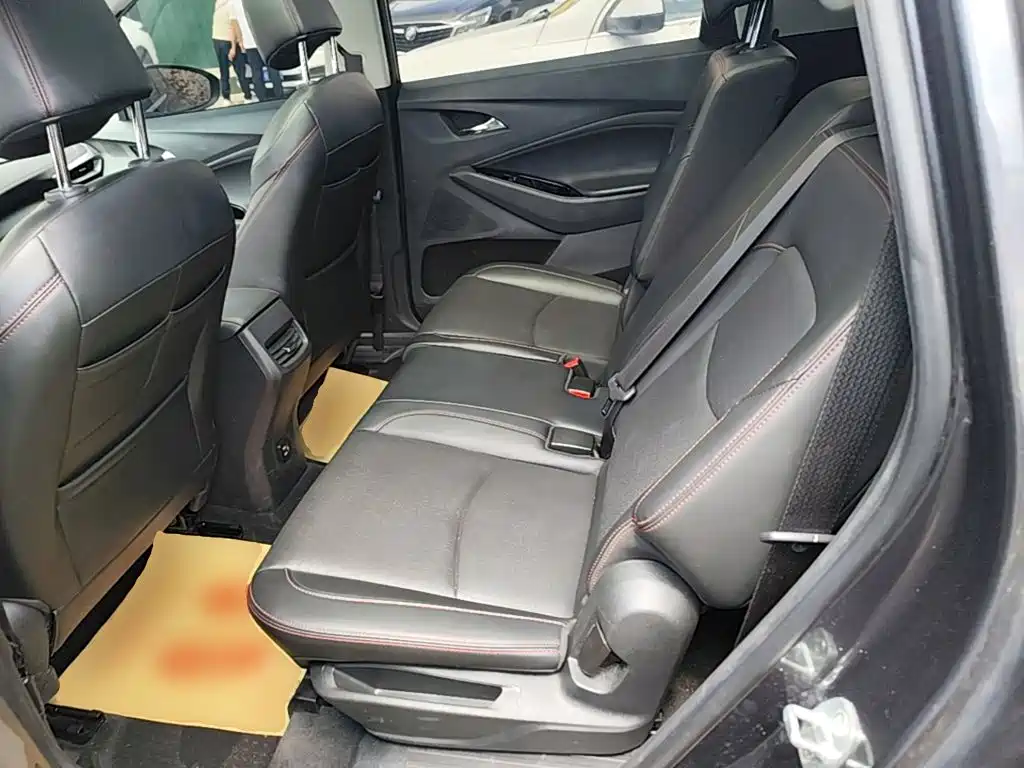 Chevrolet Orlando 2023 — фото 17