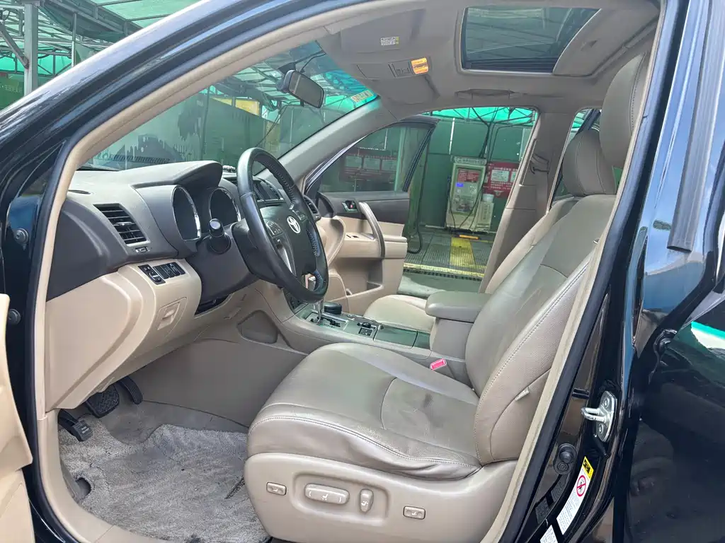 Toyota Highlander 2011