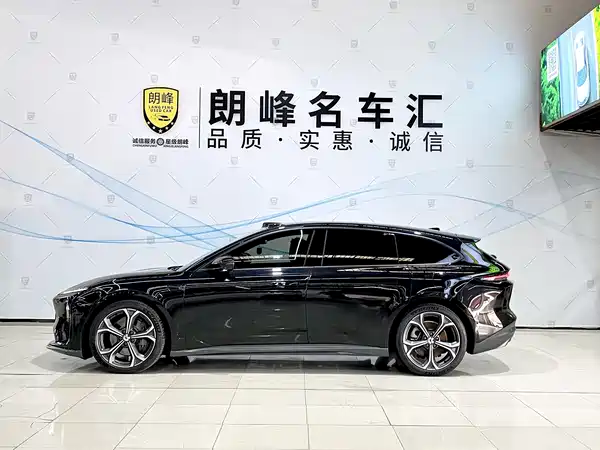 NIO ET5T 2023