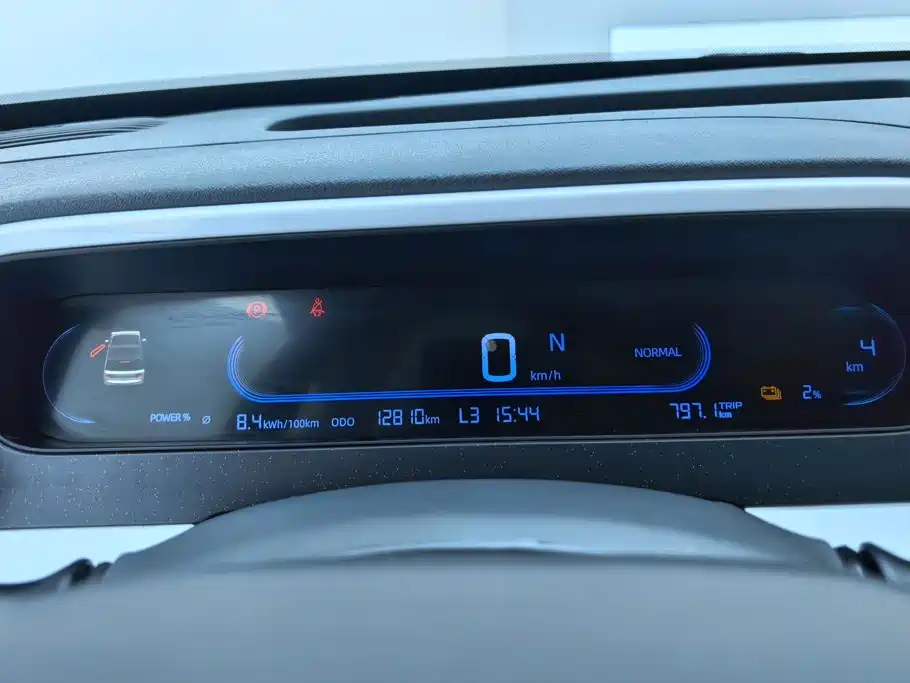 Geely Galaxy Panda 2025 — фото 14
