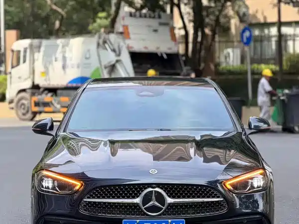 Mercedes-Benz C-Class 2022