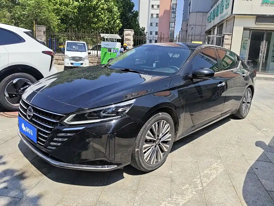 Nissan Teana 2023