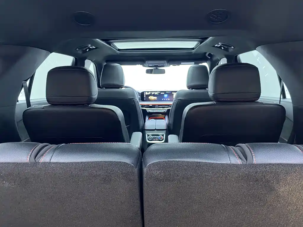 Ford Explorer 2023 — фото 15