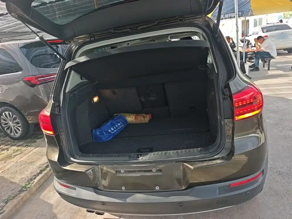 Volkswagen Tiguan 2016 — фото 19