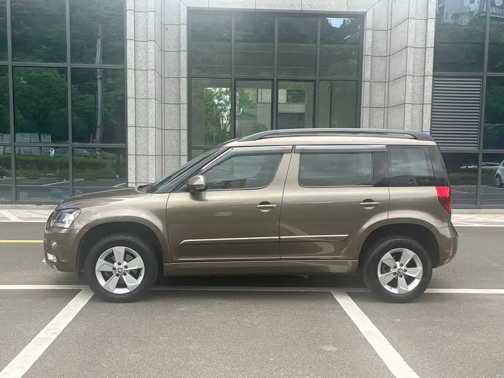 Skoda Yeti 2015 — фото 7