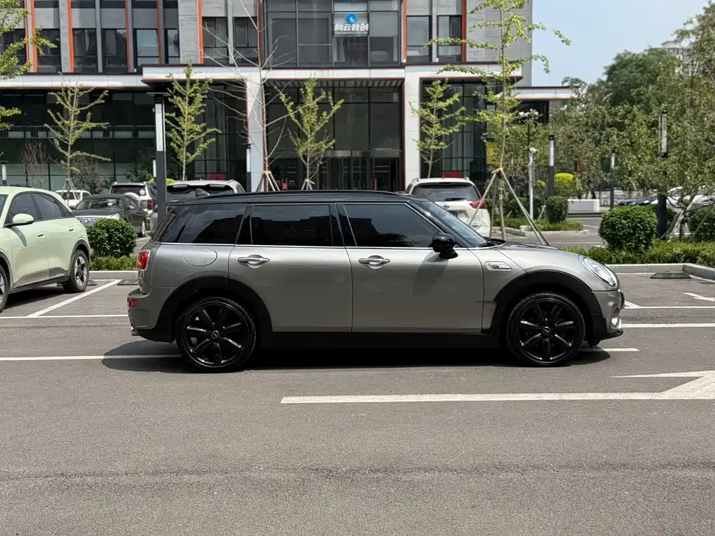 MINI Clubman 2016 — фото 13