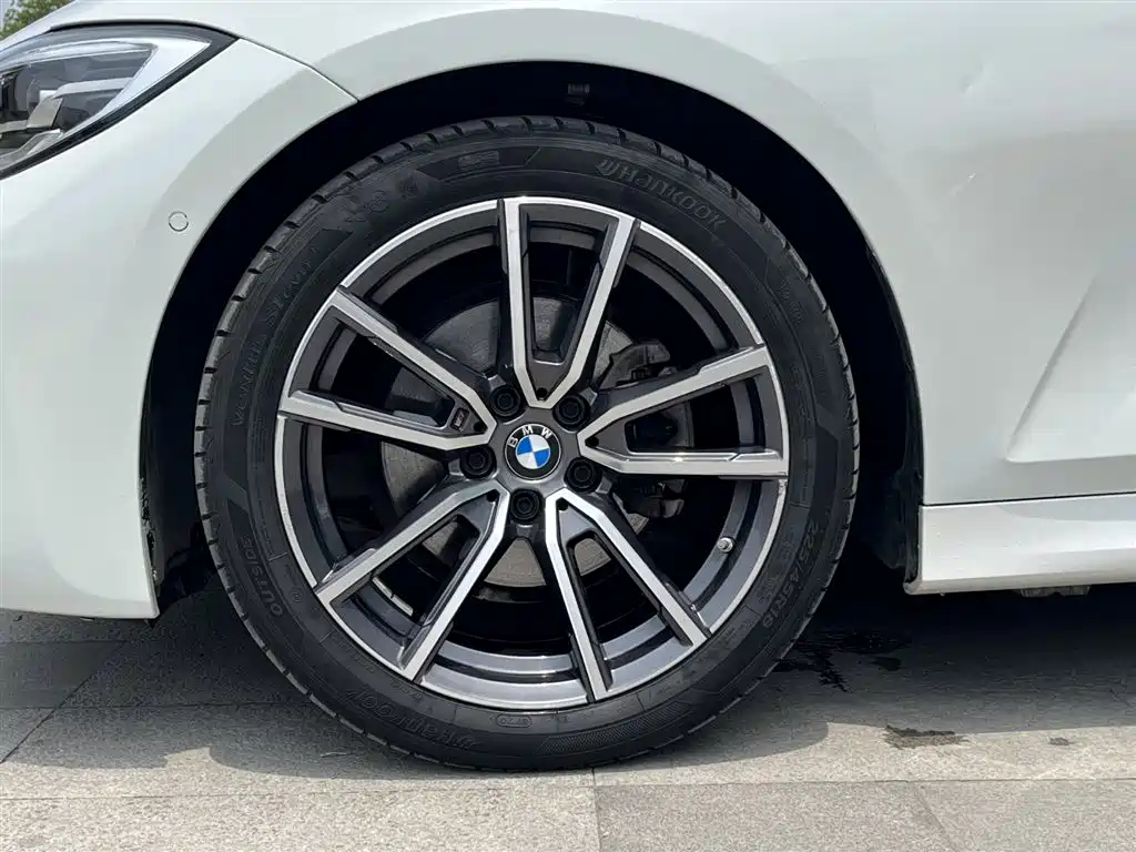 BMW 3 Series 2020 — фото 10