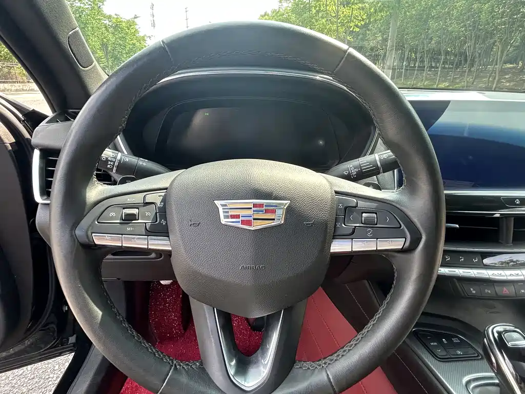 Cadillac CT5 2023 — фото 19