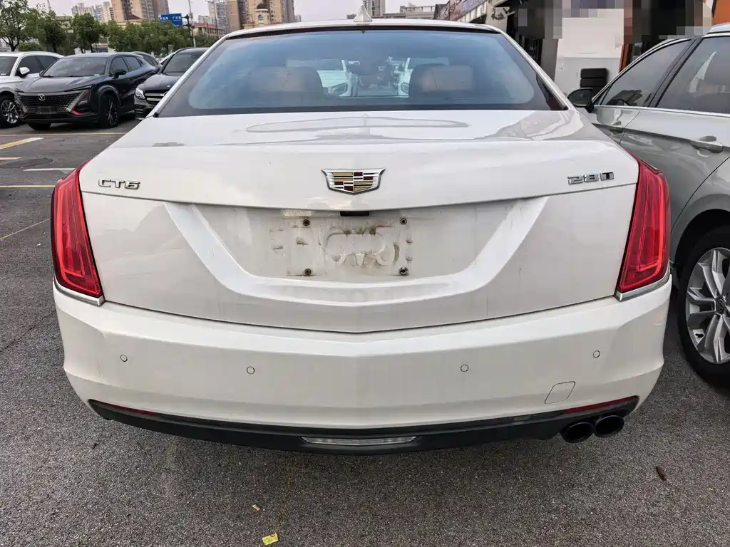 Cadillac CT6 2016 — фото 11