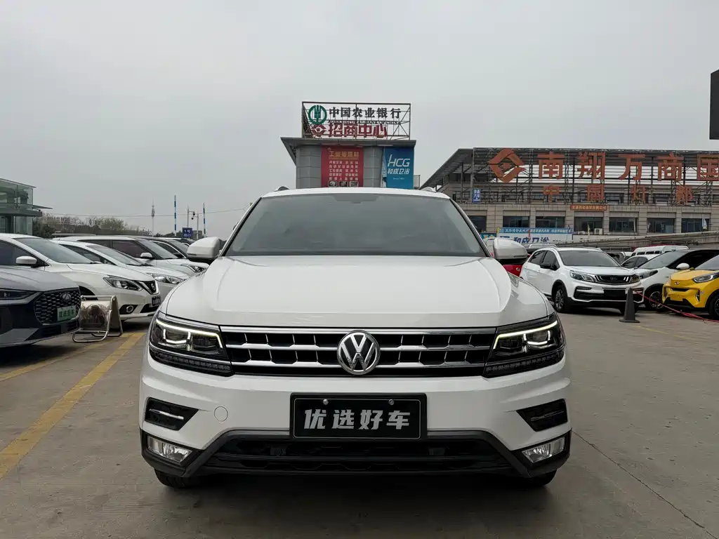 Volkswagen Tiguan L 2019 — фото 2