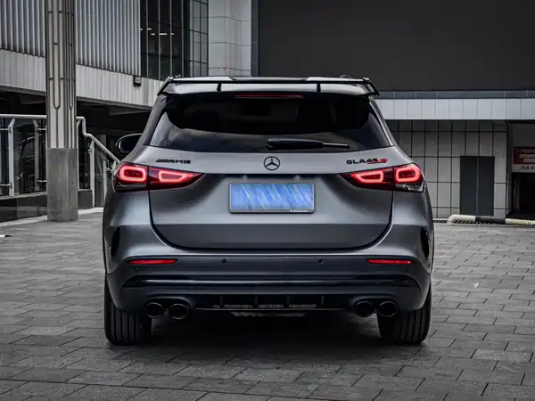 Mercedes-Benz GLA AMG 2021