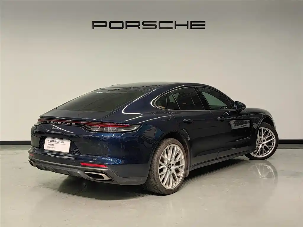 Porsche Panamera 2023 — фото 7
