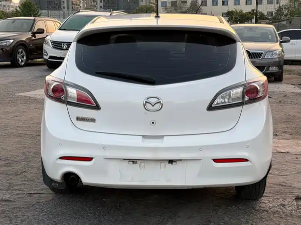 Mazda 3 Xingcheng 2013